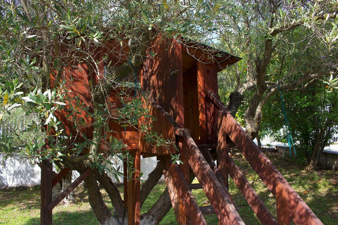 Affittacamere Pomegranate Tree House - Meteora Kalambaka Esterno foto